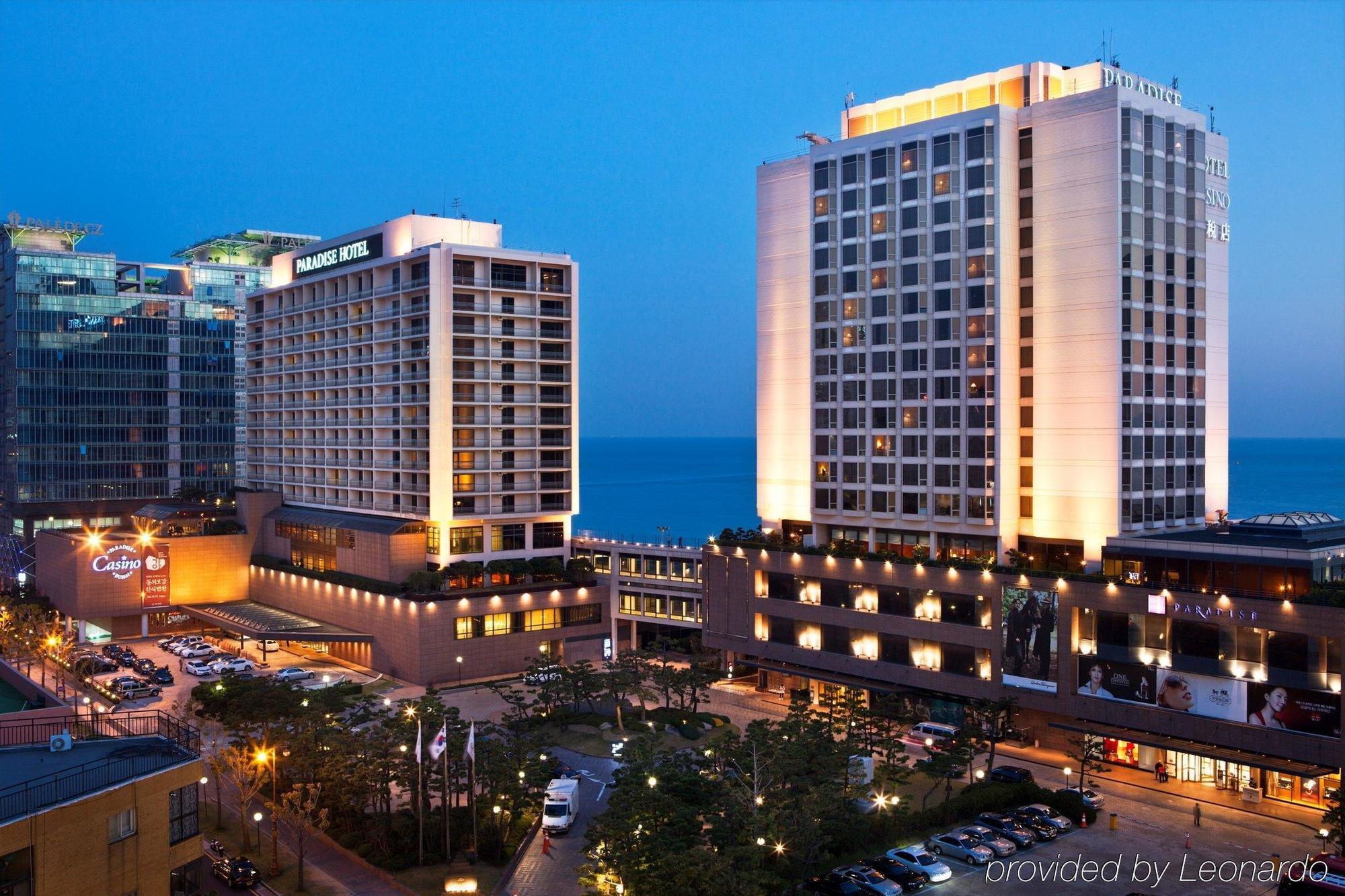 Paradise Hotel Busan Bagian luar foto